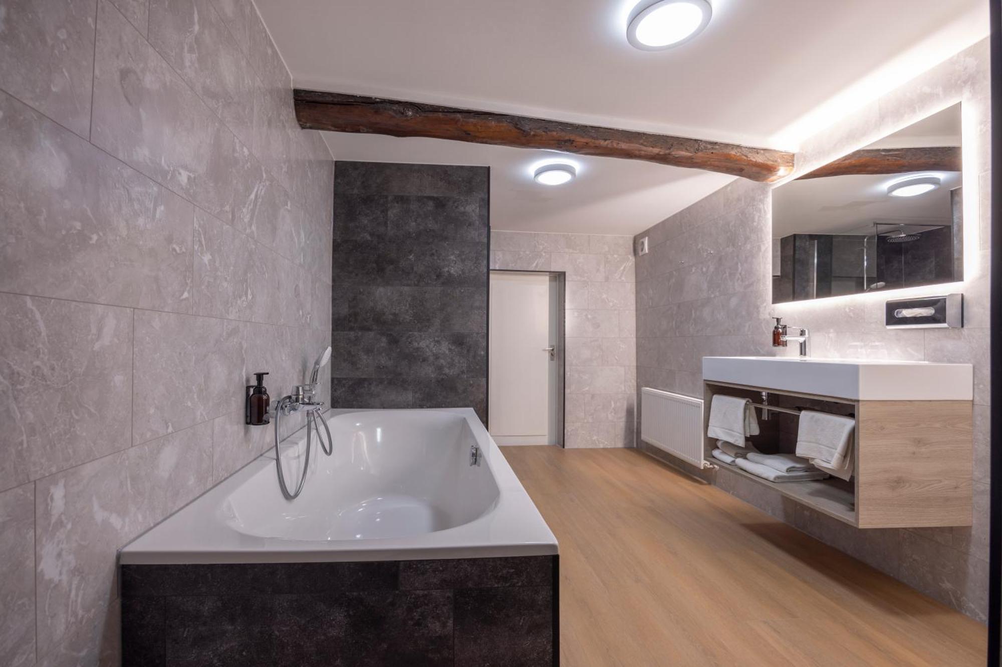 Fletcher Hotel Restaurant De Burghoeve Valkenburg aan de Geul Eksteriør bilde